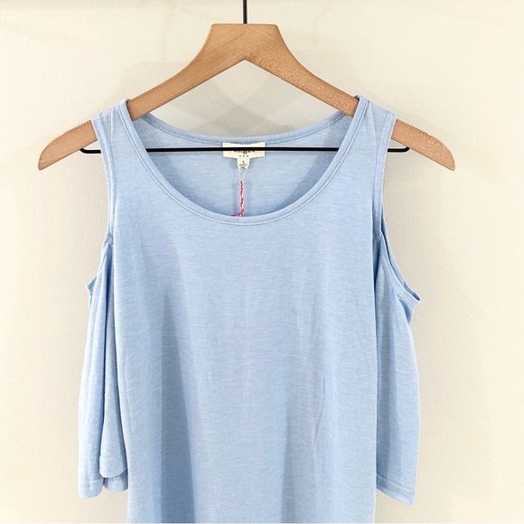 NWT Umgee Cold Shoulder Tee Blue Size Small - Picture 2 of 5